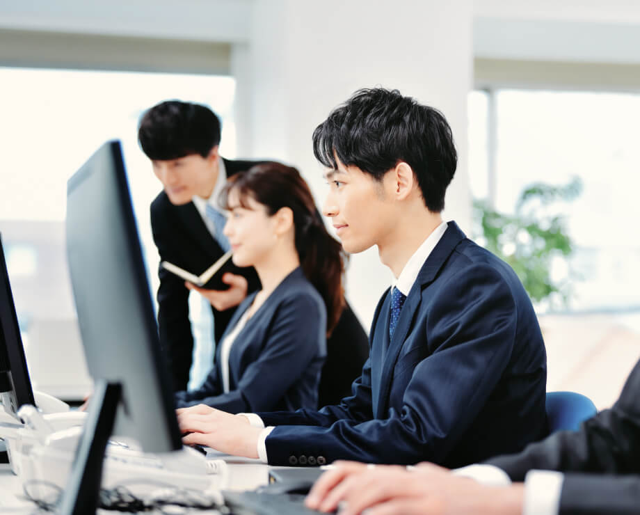 本社事務スタッフ