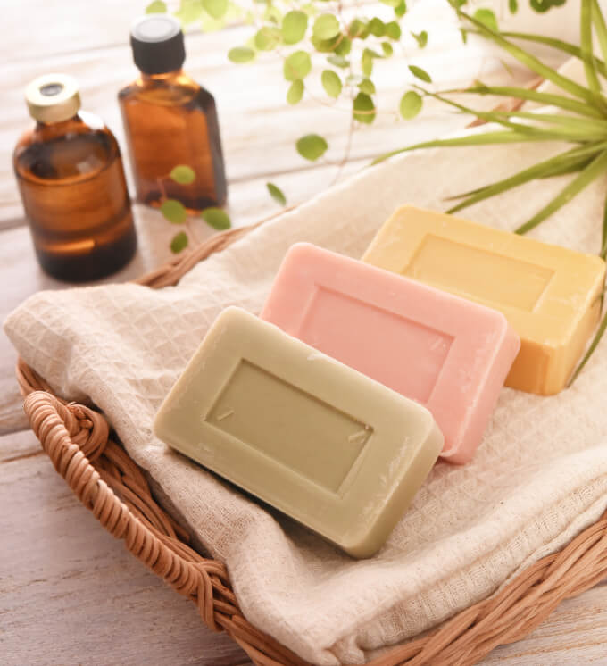 石鹸・インクなどの工業原料