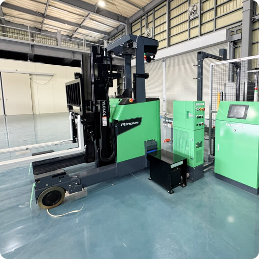 AGF（無人フォークリフト）