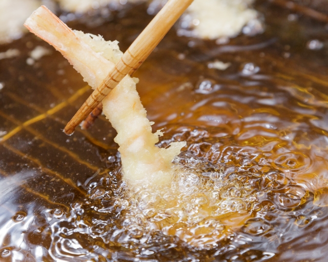 【廃食用油の回収ってどうやるの？】流れと費用相場を徹底解説